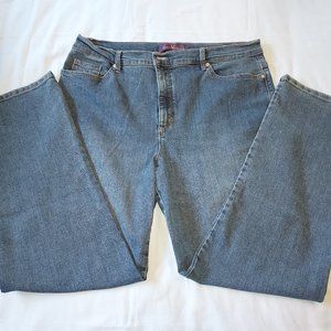 Gloria Vanderbilt Amanda Jeans Size 18